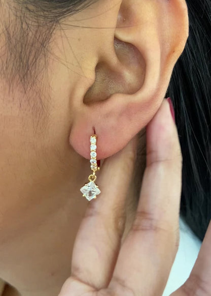 Princess-cut drop Huggie Earring